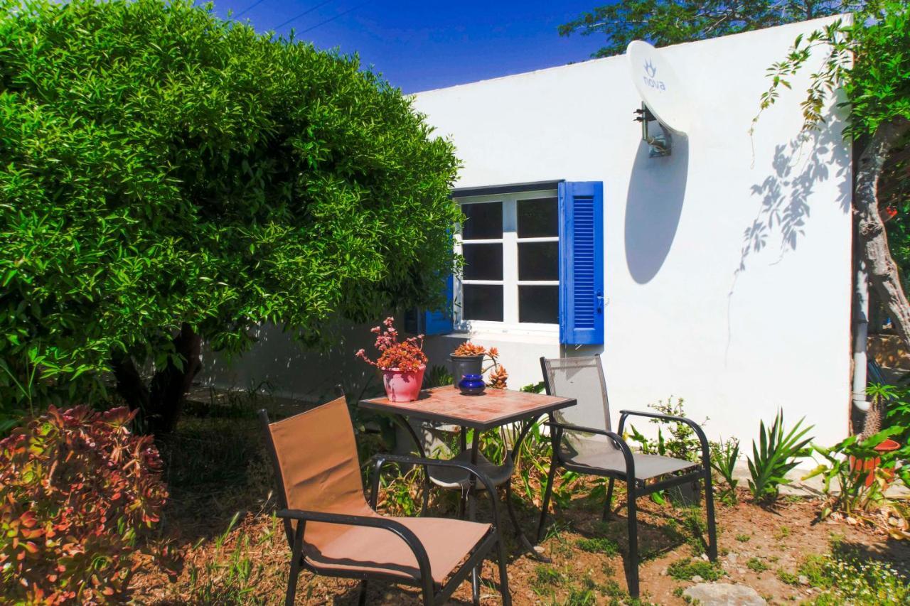 Phlea Farm Studios Alinda  Exterior foto